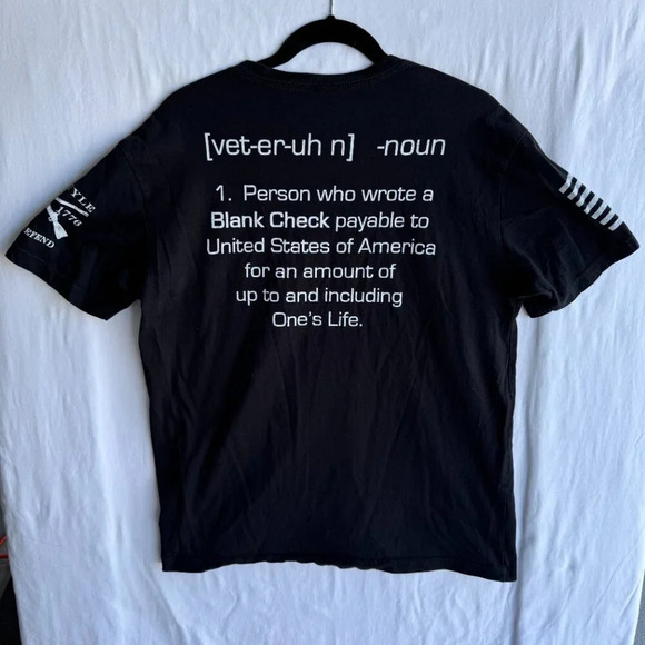 Black Grunt Style 'Veteran' Graphic Tee - Size L - Picture 4 of 4